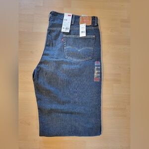 NWT Levi Strauss & Co Relaxed Fit 550 50x30